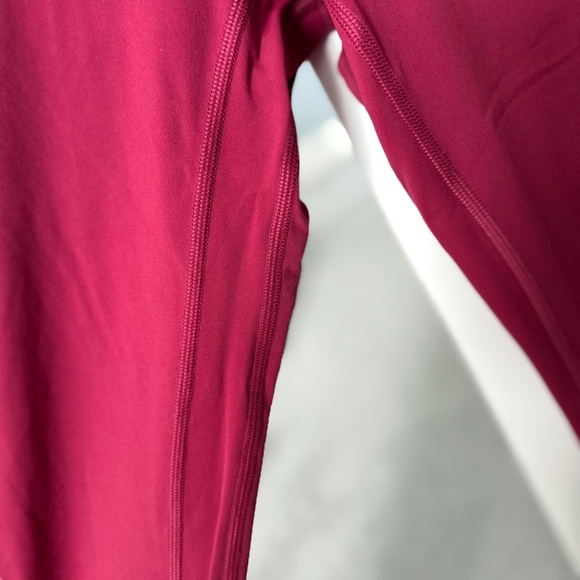 Lululemon align leggings 23” berry colour from late 2022 - Picture 3 of 5